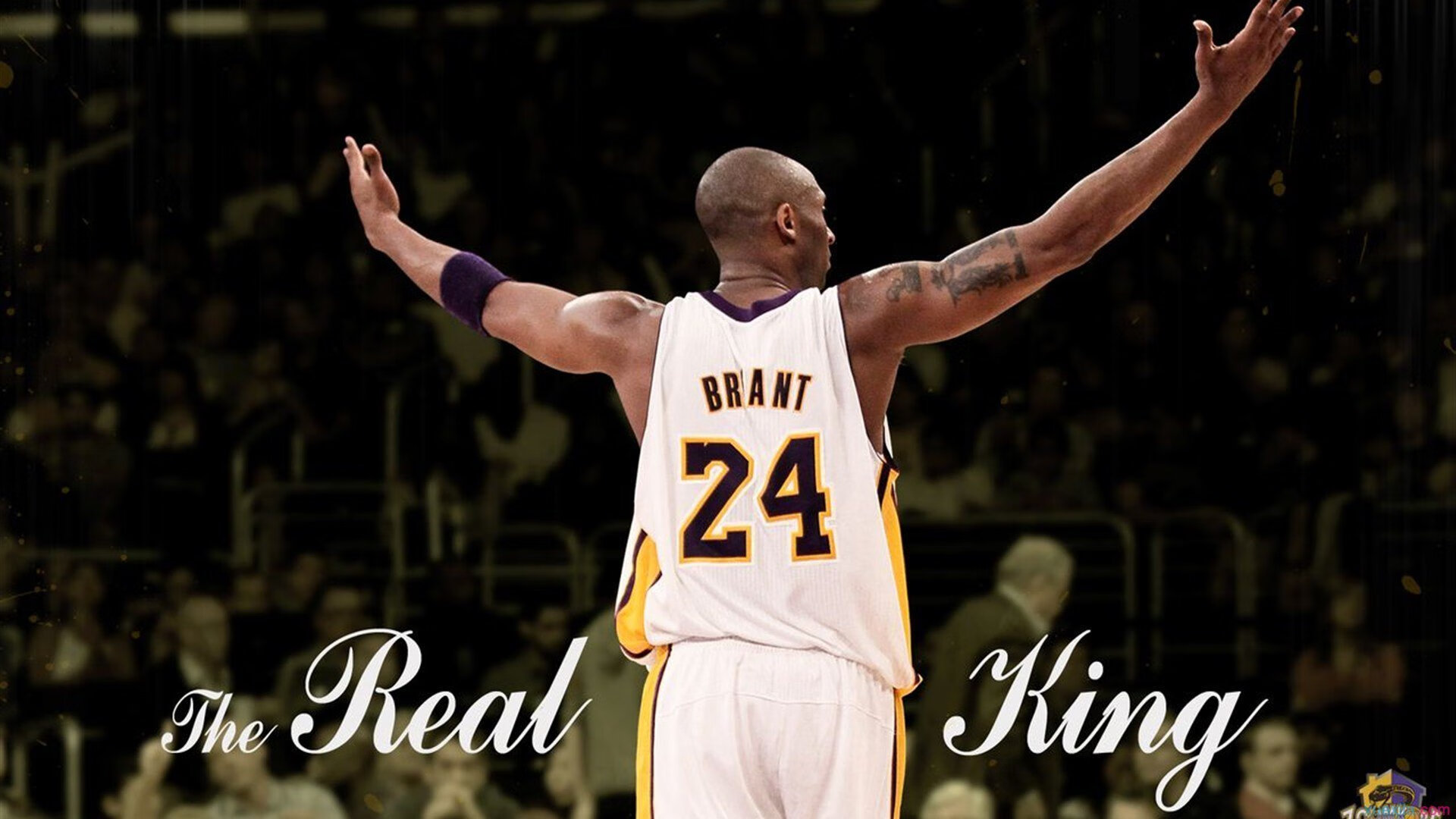 当足球、篮球与电竞交织,一场跨时空的体育狂想曲